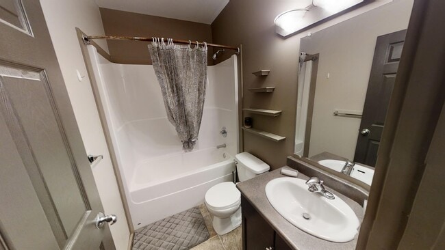 Photo - 11202 75a Ave