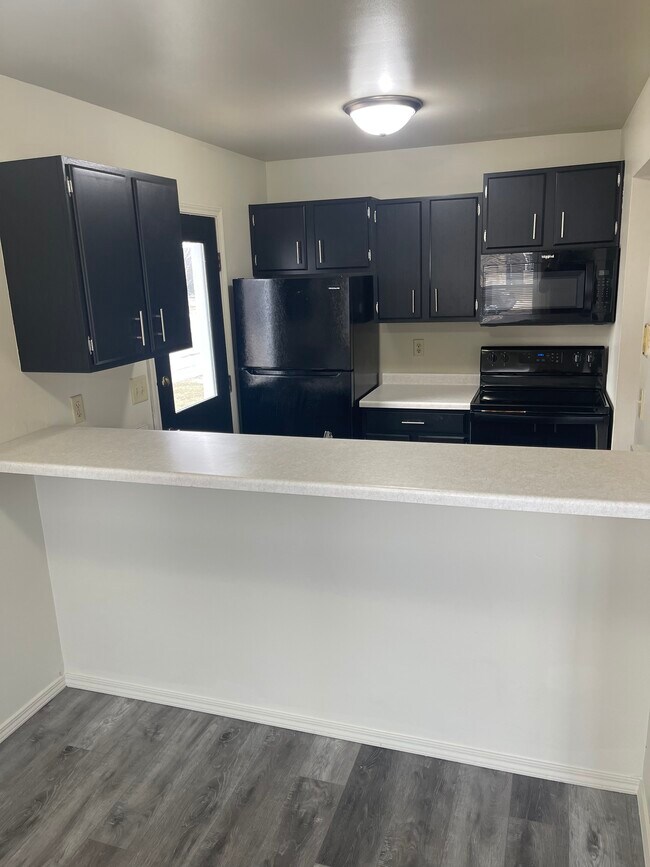 Photo - 201 Dawes St