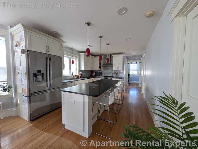 Photo - 29 Cameron Ave Unit #B
