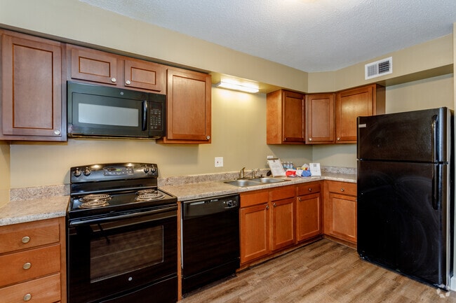 2BR, 1BA - B2