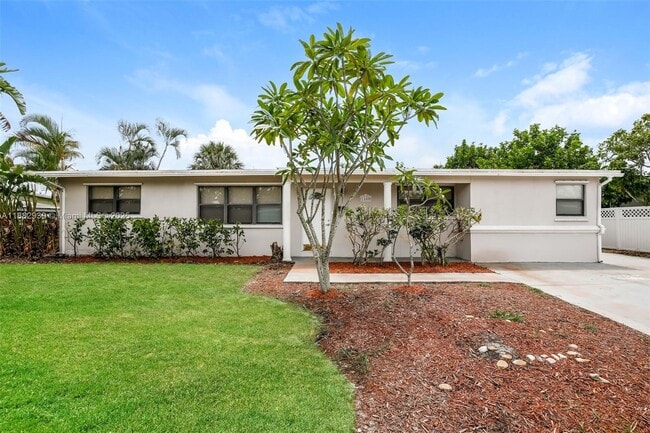Building Photo - 1500 NW 43rd St Rental