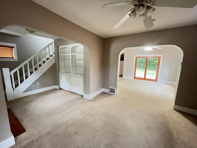 Photo - 610 Franklin Ave