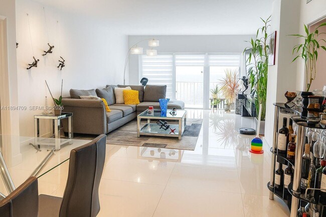 Photo - 500 Bayview Dr Unit 630