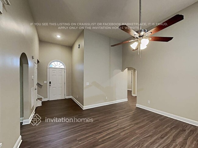 Photo - 508 Riverglen Dr NW