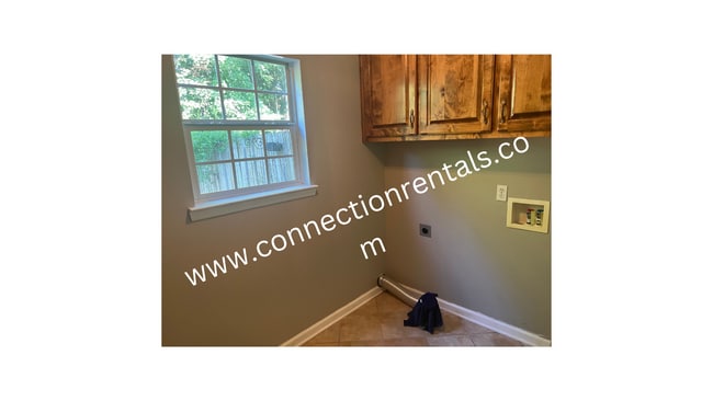 Photo - 3 bed 2.5 bath Townhome
