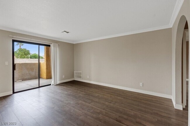 Photo - 2700 N Rainbow Blvd Unidad 1086