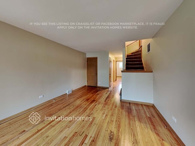 Photo - 373 Mors Ave