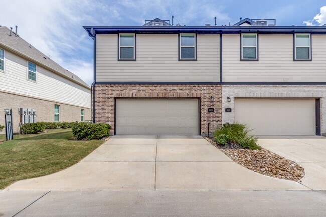 Photo - 9455 Towne Lake Pkwy