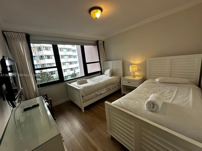 Photo - 5225 Collins Ave Unit 614