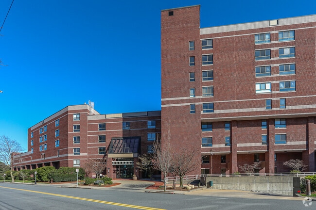 199 Coolidge Ave alt - Crossroads on the Charles