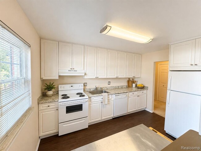 Photo - 27654 Echo Valley W Unit 231