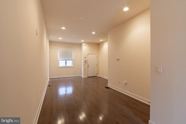 Photo - 1775 Frankford Ave Unit 3