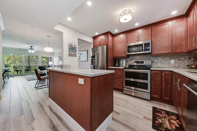 Photo - 773 Jeffery St Unit 4-305