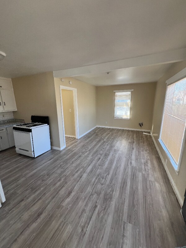 Photo - 4412 S Parker St