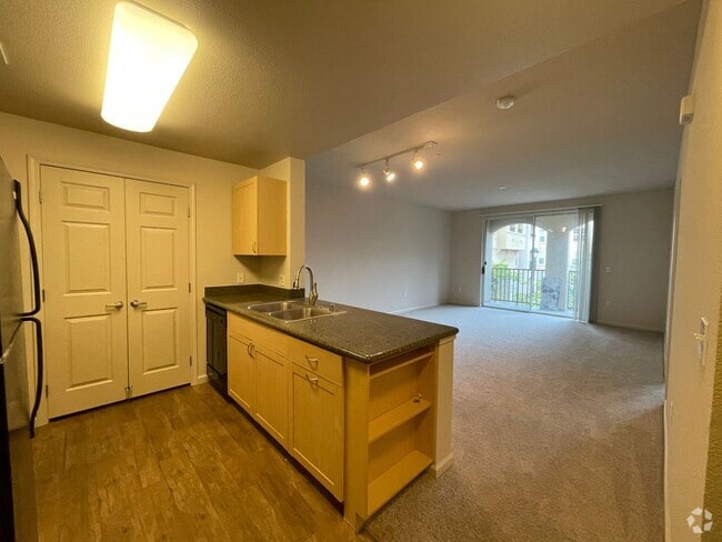 Building Photo - Lovely 1 Bedroom 1 Bath Condo in the Desir... Unit 2018