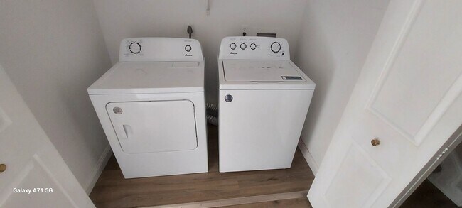 Photo - 10th Street Apartments Unidad 2353 A