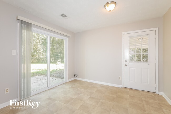 Photo - 8822 Ashwood Dr