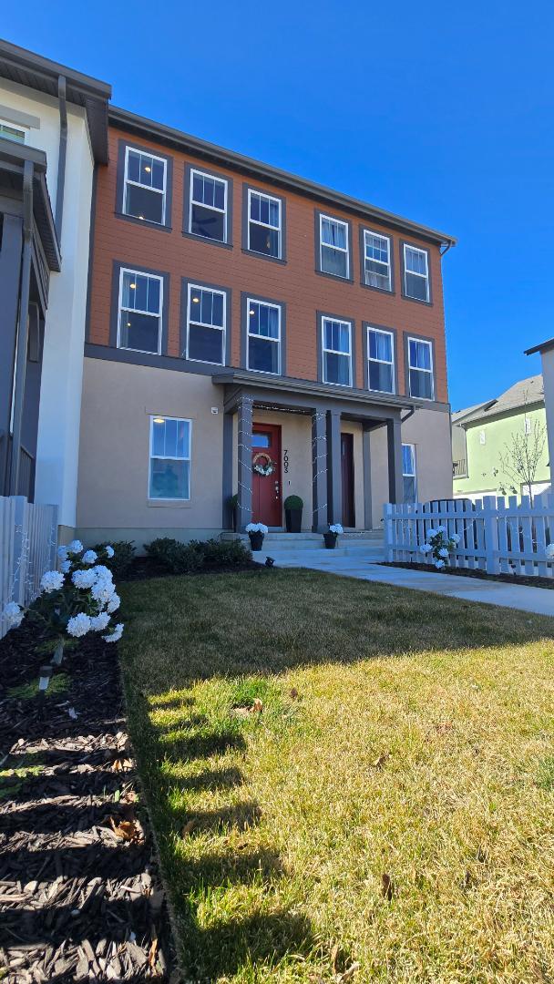 Building Photo - 7003 S Jordan Pkwy W