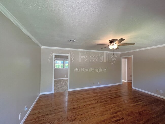 Photo - 750 Marquette Dr
