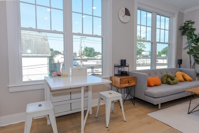 Photo - 353 Summer St Unidad 201