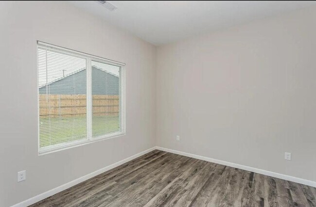 Photo - 2344 E Cheyenne Ct Townhome