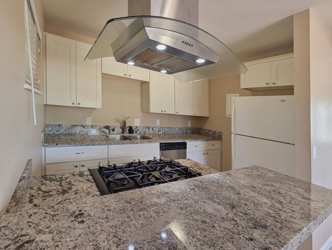 2040 Orange Ave Unit C