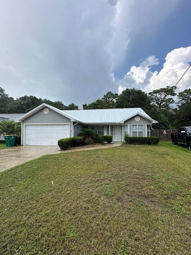 Building Photo - "Charming 3-Bed home with 2 Baths in Fort ...