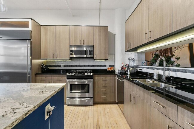 Photo - 290 Market St