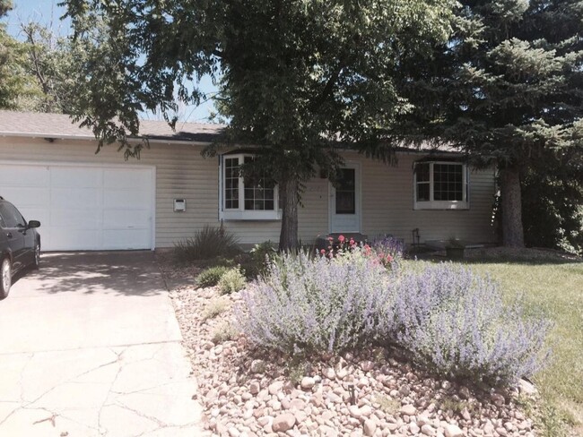 Recently Updated 3 Bedroom 2 Bath Home - A... - Recently Updated 3 Bedroom 2 Bath Home - A...