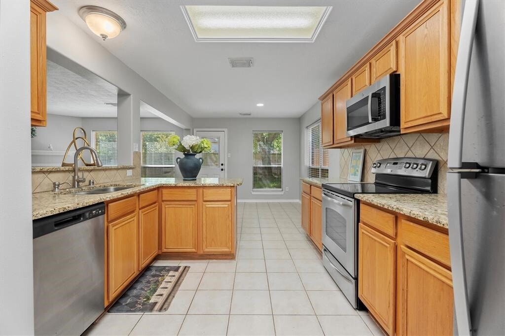 Photo - 15318 Redbud Berry Way