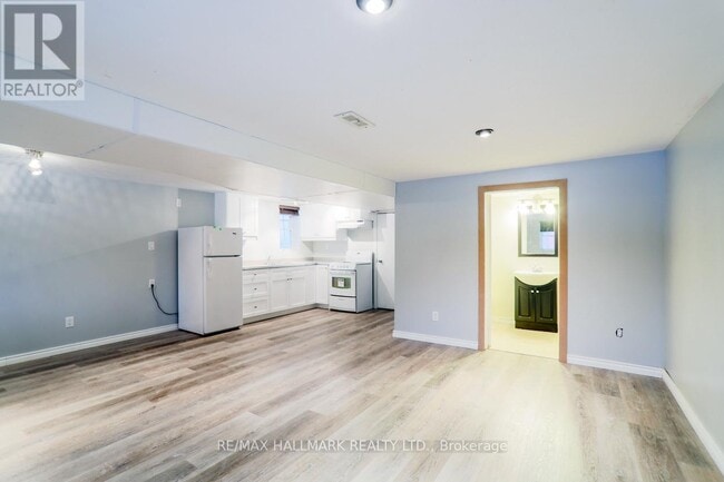 Photo - 18 Northview Ave