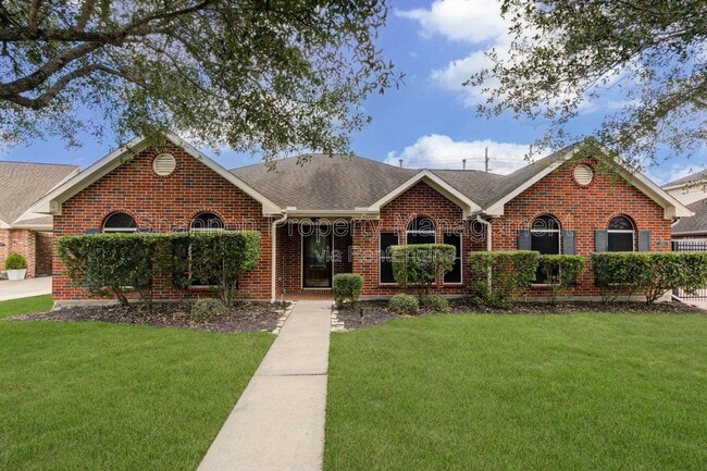 Building Photo - 3403 Kerr Ln