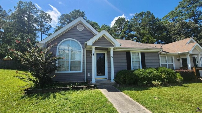 Building Photo - 45 Skyway Dr Rental