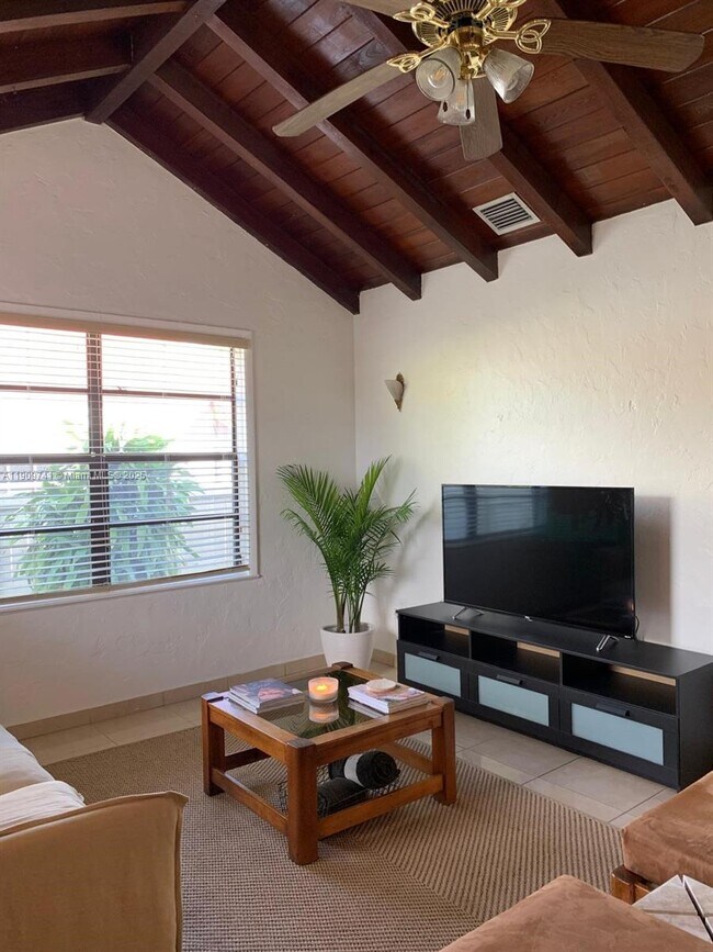 Photo - 1860 SW 17th Terrace