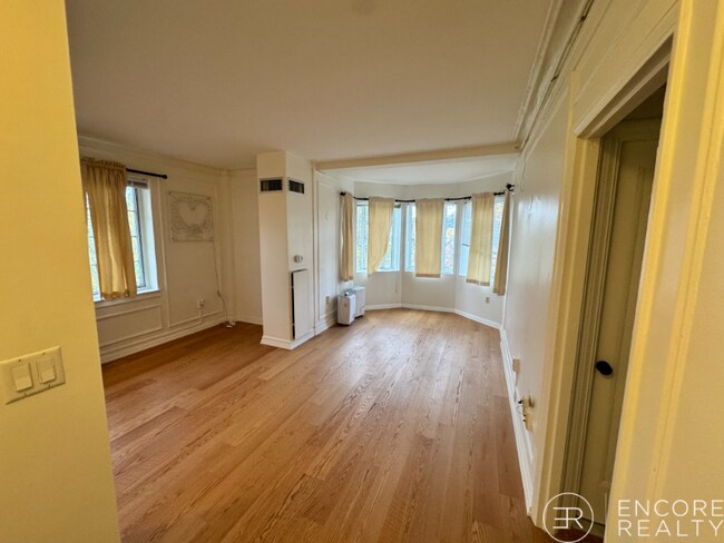 Photo - 20 Chapel St Unit B705