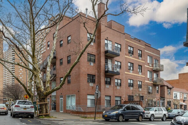 Photo - 136-20 Cherry Ave