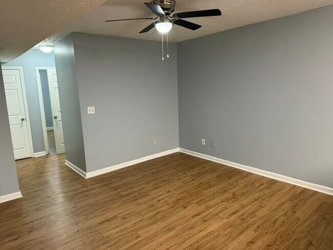 Photo - 1612 W Market St