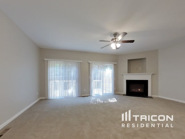 Photo - 728 Celeste Ln