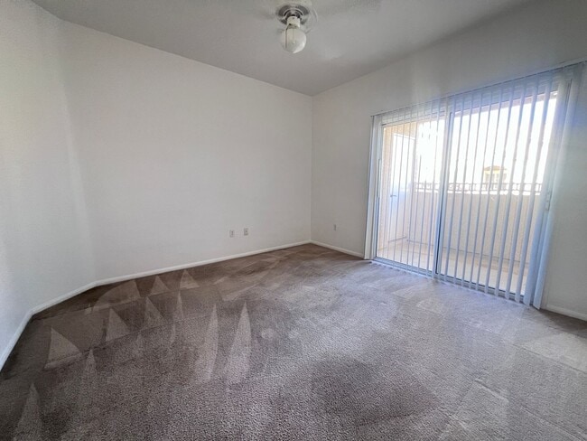 Photo - MOVE IN TODAY! 2 bed 2 bath condo close to Aliante Casino