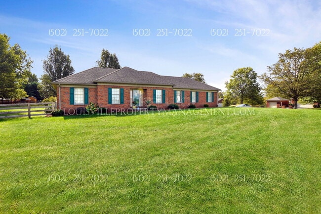 Building Photo - 1001 Navajo Dr