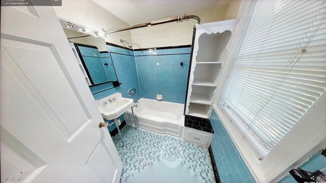 Photo - 273 Washington St Unidad 2