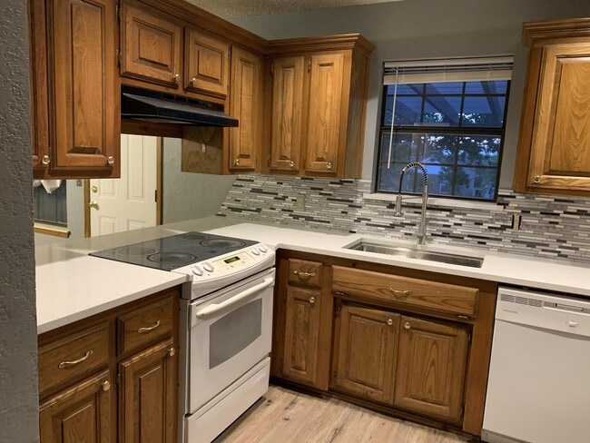 Photo - 649 Fire Light Dr