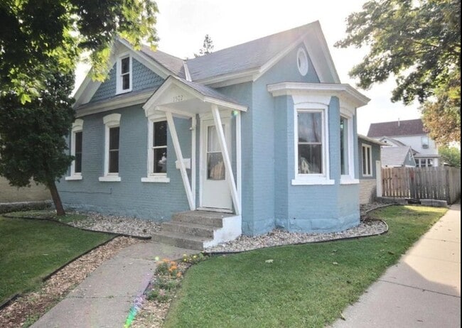 Photo - 1502 S. 10th St.