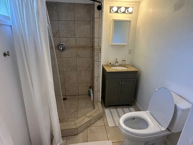 Photo - updated quality 4-bedroom, 2-bath home in Tacoma