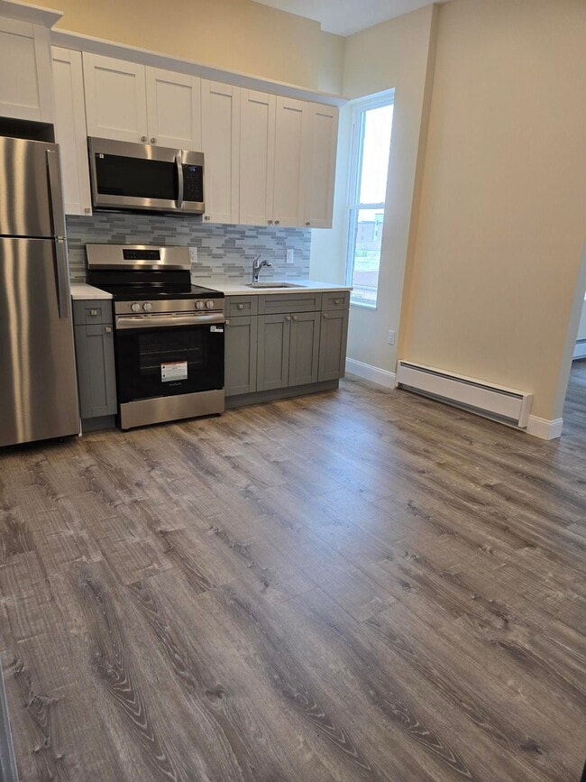 Photo - 200 Anderson Ave Unit 6