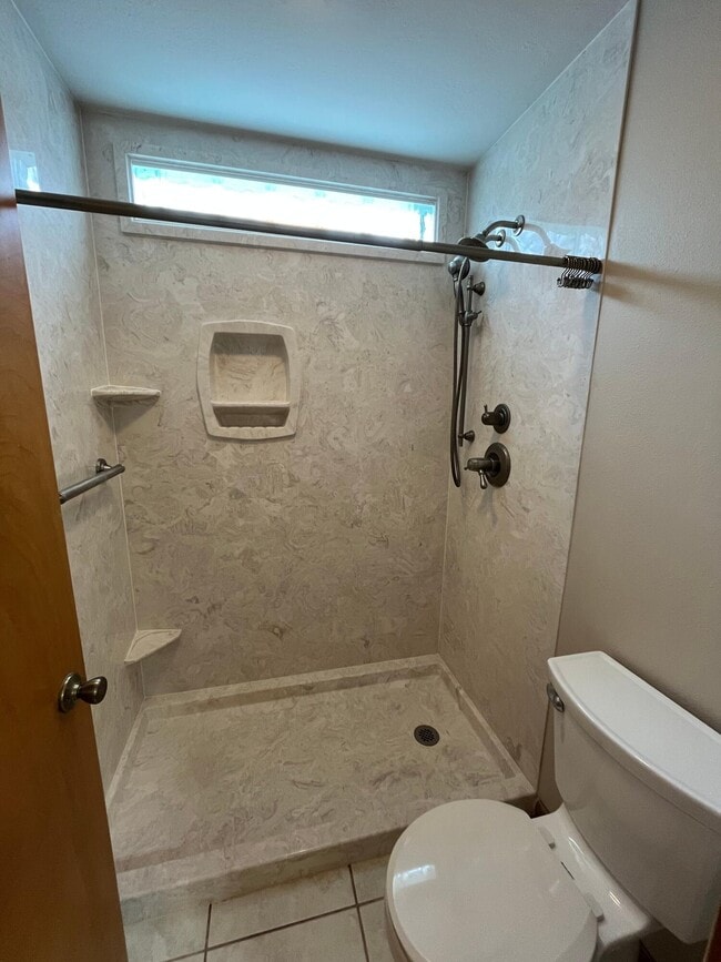 Photo - 3945 Balsam Dr