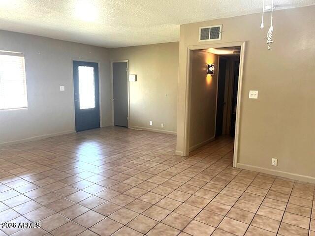 Photo - 3019 E Hartford Ave