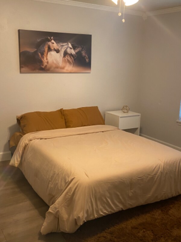 Photo - 2031Hanover Court