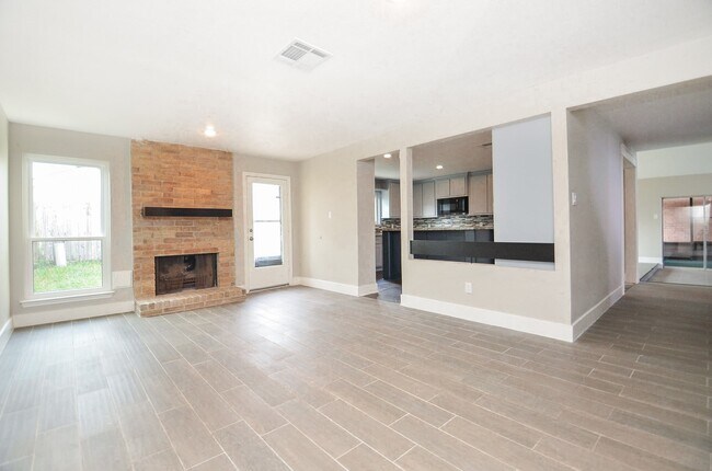 Photo - 12510 Seaswept Dr