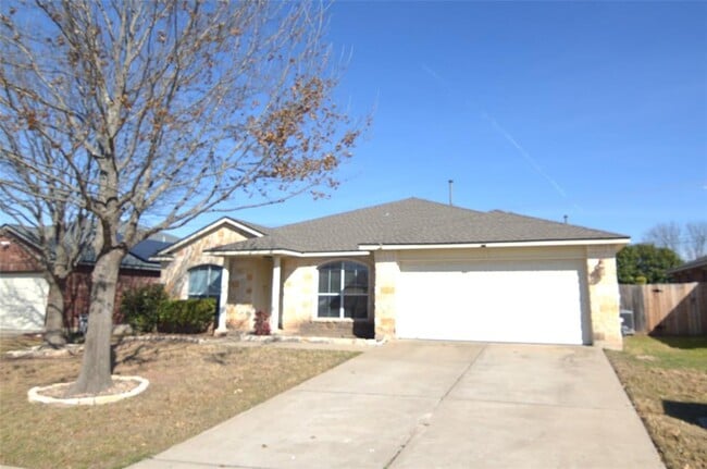 Photo - 2626 Pearson Way